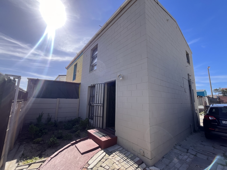 3 Bedroom Property for Sale in Eastridge Western Cape